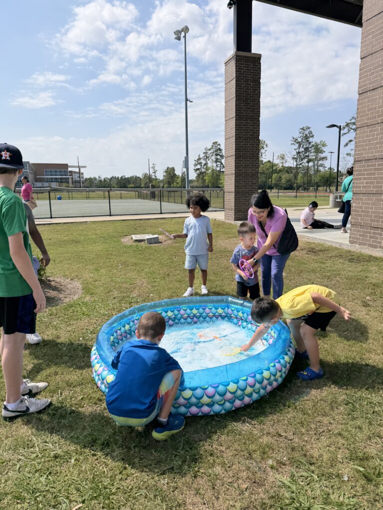 eggstravaganza-bubble pool